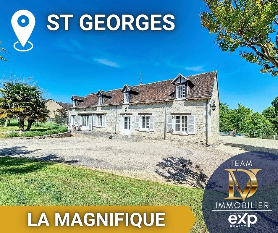 A vendre sur Bléré, Chenonceaux, longère tourangelle avec granges à aménager, puit, terrain au calme, proche centre ville, indre et loire